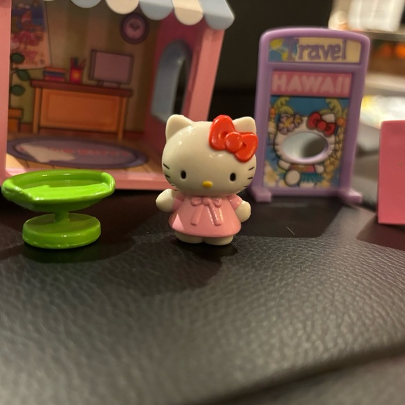 HELLO KITTY POLLY POCKET STYLE FIGURINE SET - Picture 6 of 15